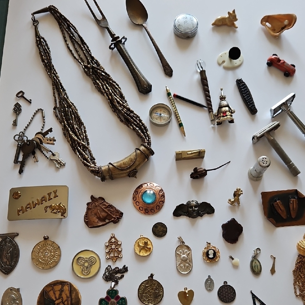 Vintage Lot Of Miscellanous Items